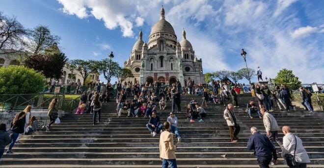 Paris: Montmartre Hidden Gems Walking Tour With Local Guide - Family-Friendly Features