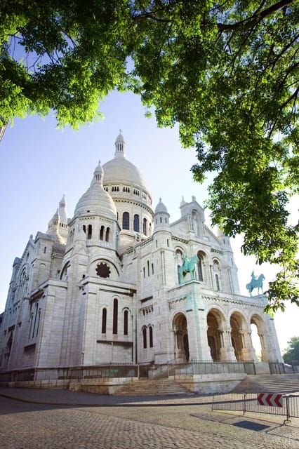 Paris: Montmartre Highlights Guided Walking Tour - What to Bring