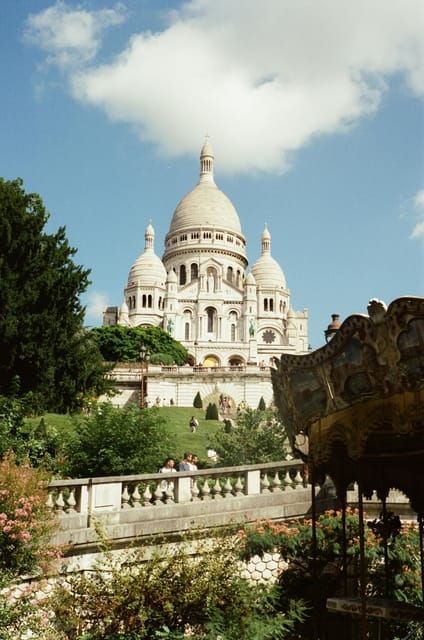 Paris: Montmartre Highlights Walking Tour in 1h30 - Tour Highlights