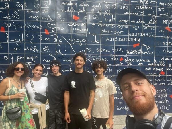 Paris: Montmartre Highlights Walking Tour With a Local Guide - Customer Experiences and Reviews