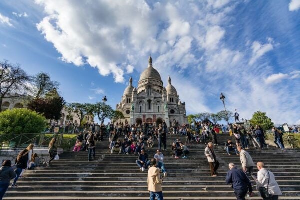 Paris: Montmartre Highlights Walking Tour With a Local Guide - Meeting Point at Sacré-Cœur Basilica