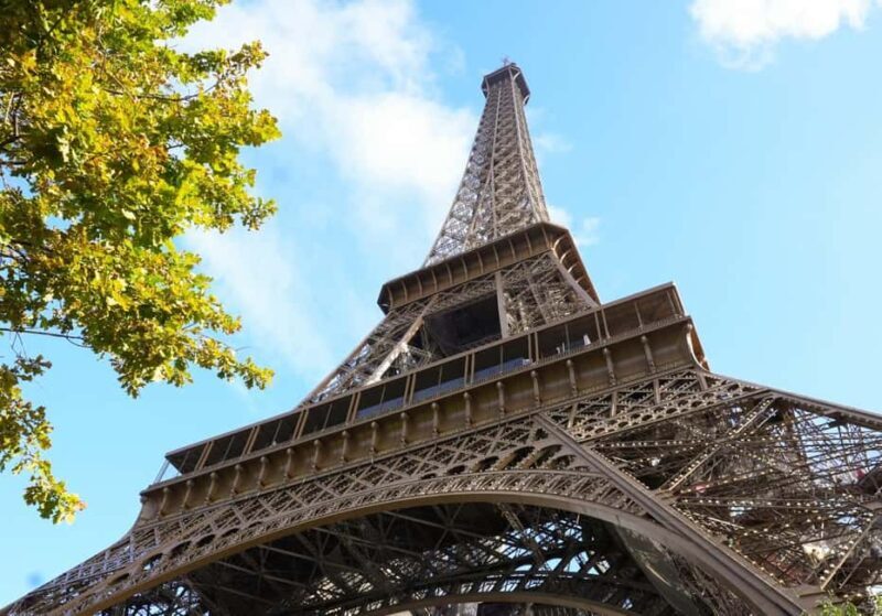 Paris: Montmartre, Notre-Dame, & Louvre Tour with Cruise - FAQ