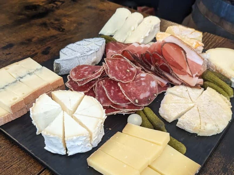 Paris: Montmartre/Pigalle Foodie Tour with Tastings - Good To Know