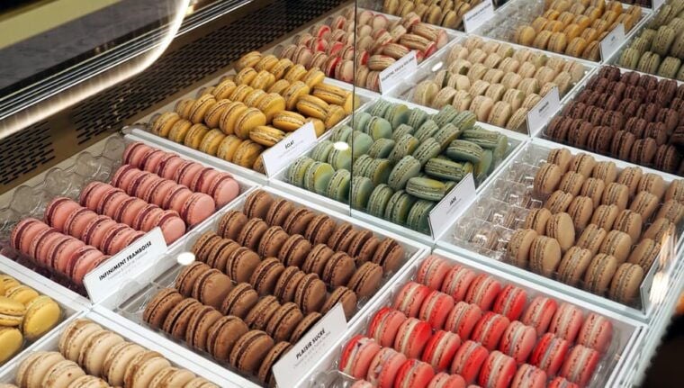 Paris: Montmartre Private Food Tour With Transfers and Guide - Culinary Traditions of Montmartre
