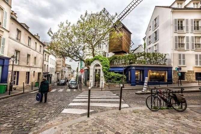 Paris Montmartre Private Walking Tour With Sacre Coeur - Common Questions