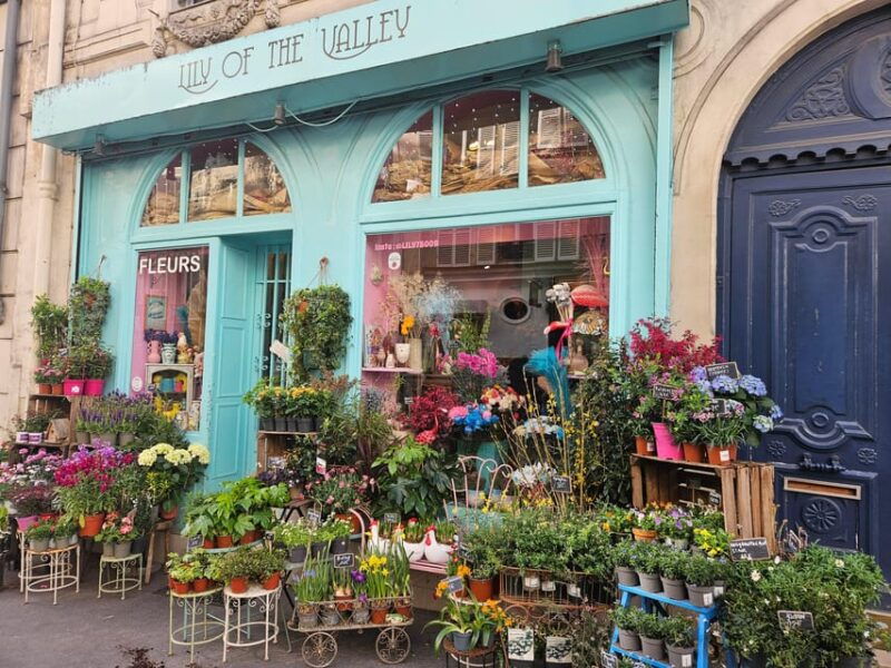 Paris: Montmartre Quarter Private Walking Tour - Experience the Artistic Heritage