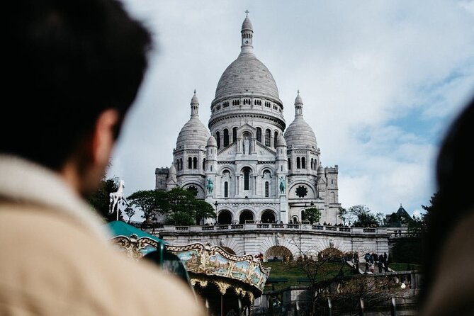 Paris: Montmartre & Sacré Coeur Private Walking Tour - Meeting Point