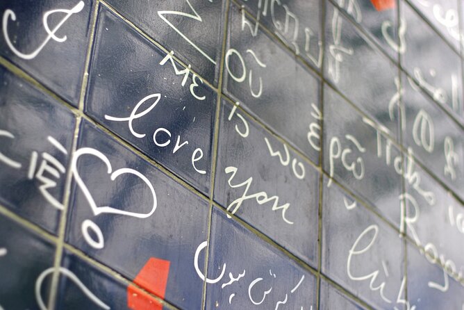 Paris (Montmartre) Scavenger Hunt and Sights Self-Guided Tour - Common Questions