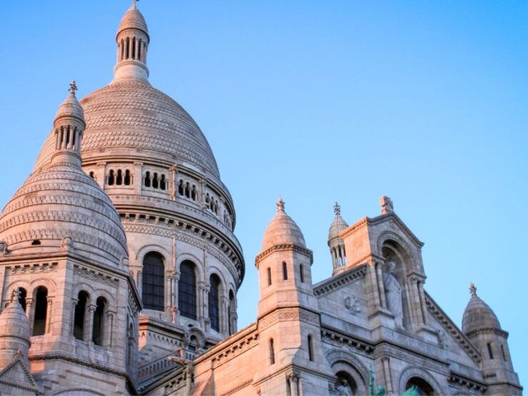 Paris: Montmartre Self-Guided Highlights Scavenger Hunt Tour - Tour Description and Features