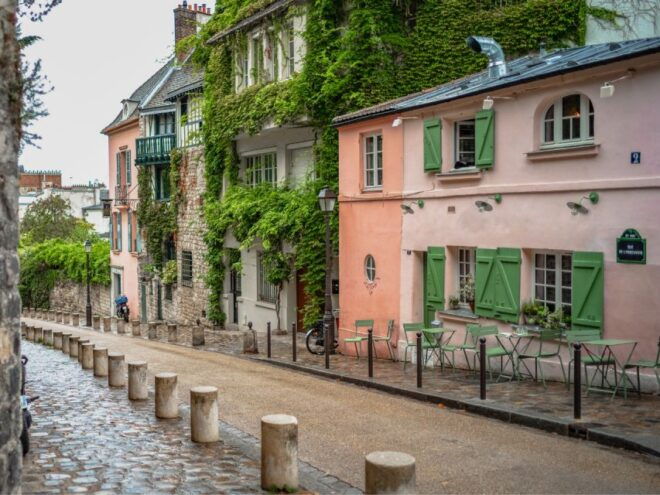 Paris: Montmartre Self-Guided Highlights Scavenger Hunt Tour - Important Information