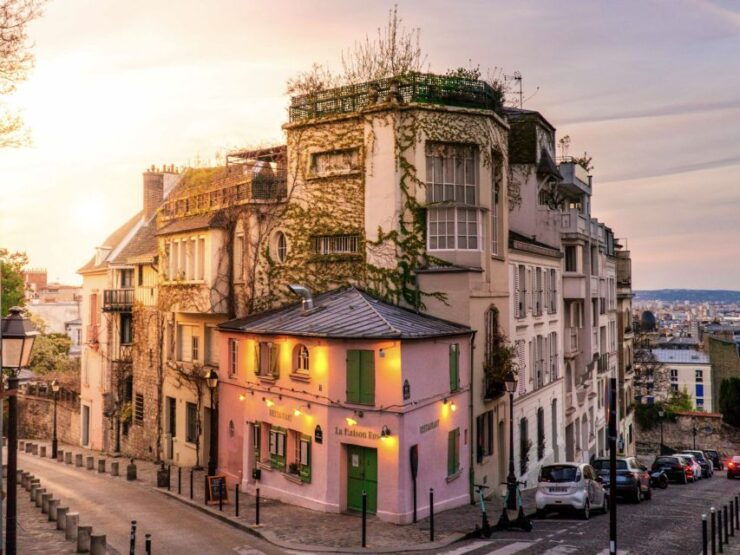 Paris: Montmartre Urban Adventure City Exploration Game - Activity Details