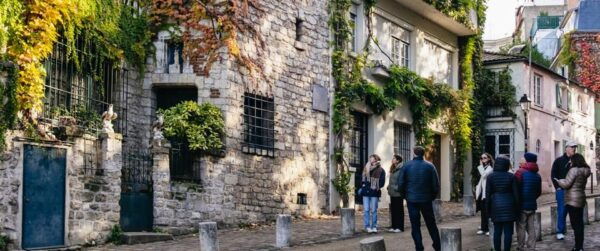Paris: Montmartre Walking Tour With a Guide - Important Information