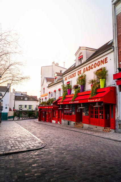 Paris: Montmartre Walking Tour With Sacré-CœUr Basilica - Exploring Van Goghs Legacy