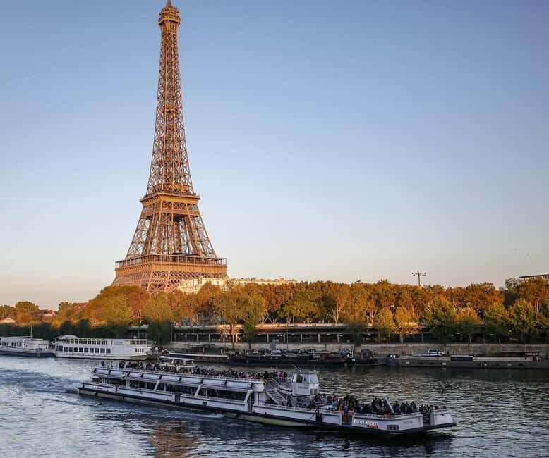 Paris: Monumental Tour and Boat Trip on the Seine - The Optional Seine River Cruise: A Scenic Perspective