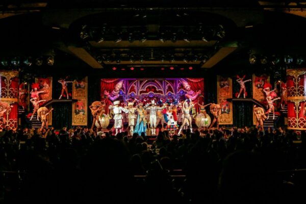 Paris: Moulin Rouge Cabaret Show Ticket With Champagne - Cancellation Policy