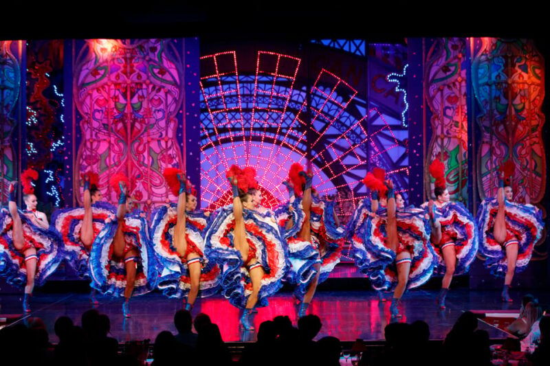 Paris: Moulin Rouge Dinner Show, Champagne, and Transport - Good To Know