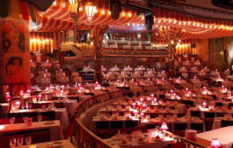 Paris: Moulin Rouge Dinner Show, Champagne, and Transport - Show Experience and Performances