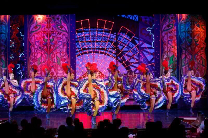 Paris: Moulin Rouge Show With Champagne and Drop-Off Service - Customer Feedback