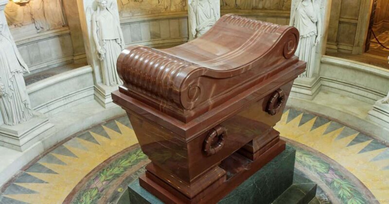 Paris: Napoleon's Tomb Entry Ticket and Tour - A Closer Look at the Tour Experience