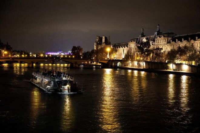 Paris: New Years Eve Sightseeing Cruise - Customer Reviews and Ratings