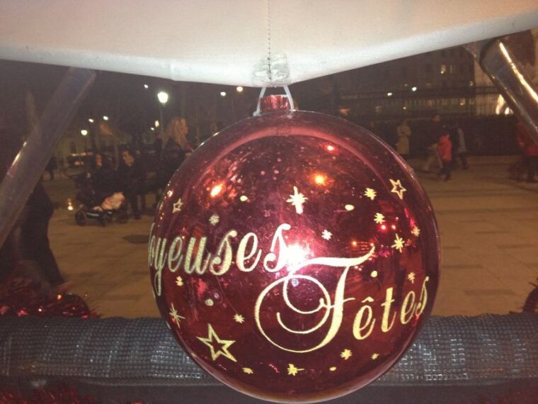 Paris: Nighttime Tuk-Tuk Tour - Comfort and Amenities