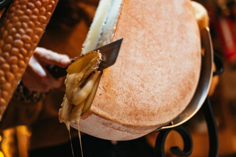 Paris: No Diet Club - Winter Unlimited Cheese Tour ! - Tour Experience