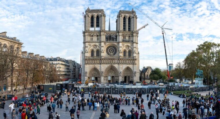 Paris: Notre Dame Cathedral Exterior Tour With Free Entry - Important Information