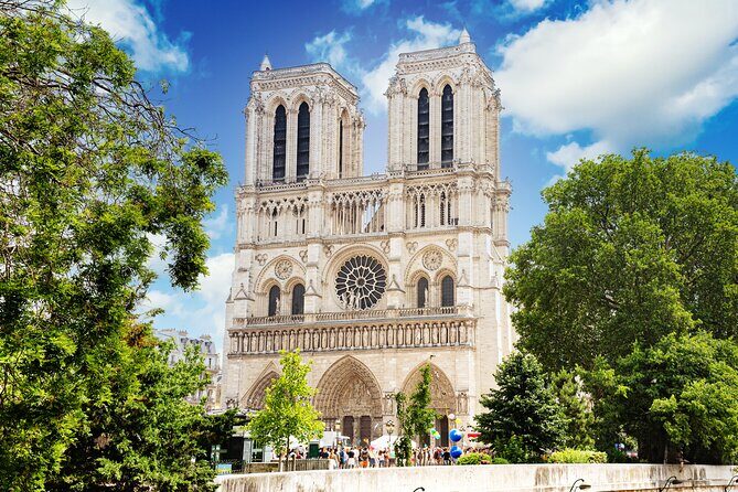 Paris Notre Dame Cathedral & lle de la Cite Walking Tour - In-Depth Breakdown of the Itinerary