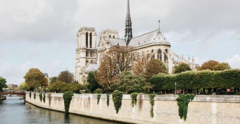 Paris: Notre Dame Exterior Tour With a Small Group - Good To Know