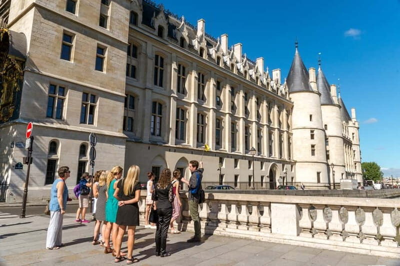 Paris: Notre-Dame Guided Tour with Access to the Cathedral - In Closing