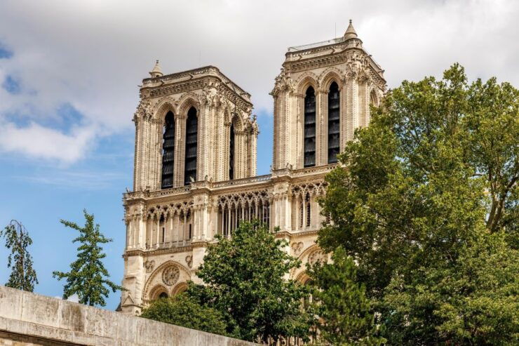 Paris: Notre Dame Island Tour & Sainte Chapelle Entry Ticket - Tour Details