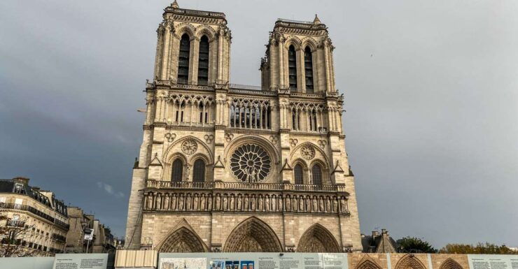 Paris: Notre Dame Outdoor Walking Tour With Crypt Entry - Tour Details and Logistics