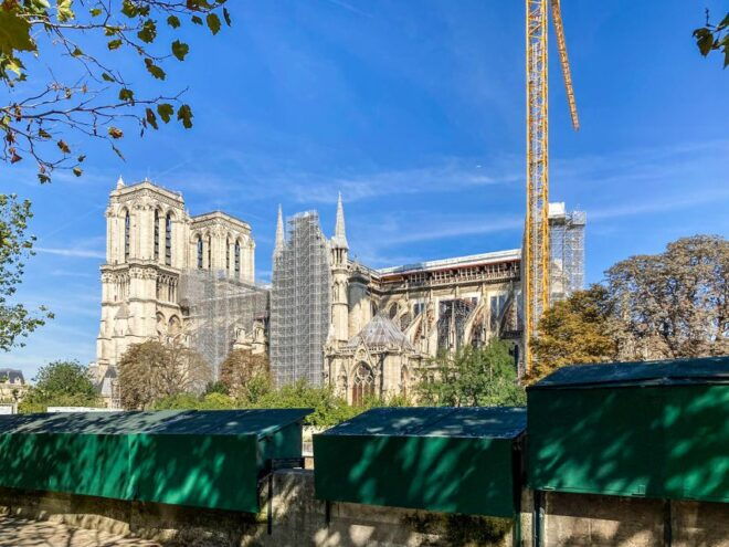 Paris: Notre Dame Outdoor Walking Tour With Crypt Entry - Selecting Participants and Date