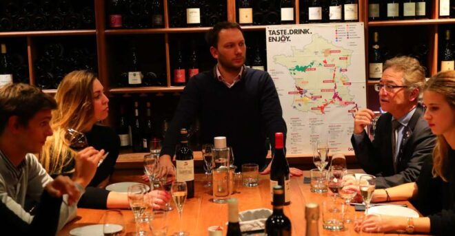 Paris: O Chateaus Wine Tasting Dinner - Highlights of the Experience