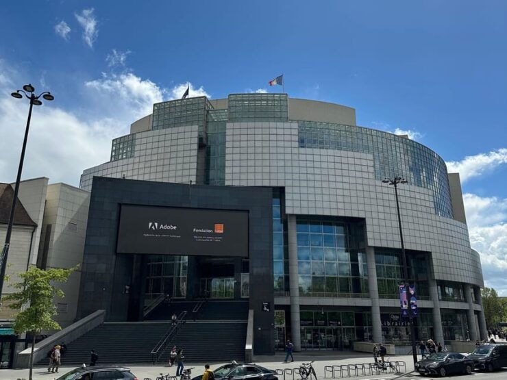 Paris off the Beaten Path - Treasure Hunt Along Coulée Verte - Exploring at Your Own Pace