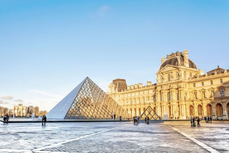 Paris Old Town Highlights Guided Walking Tour - Duration and Availability Details