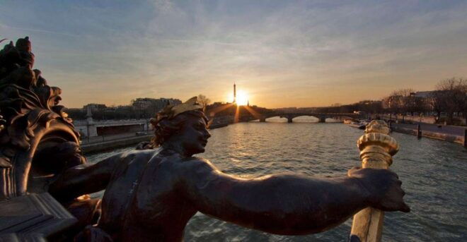 PARIS : Olympic City Tour, Games That Make History - Inclusions