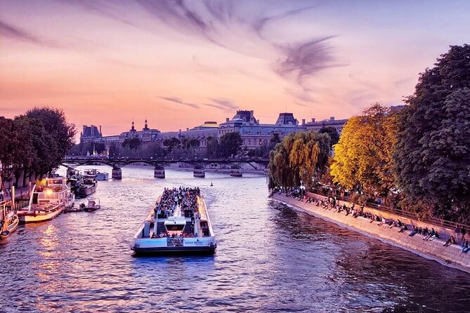 Paris - One Hour Seine River Cruise With Recorded Commentary - Common Questions