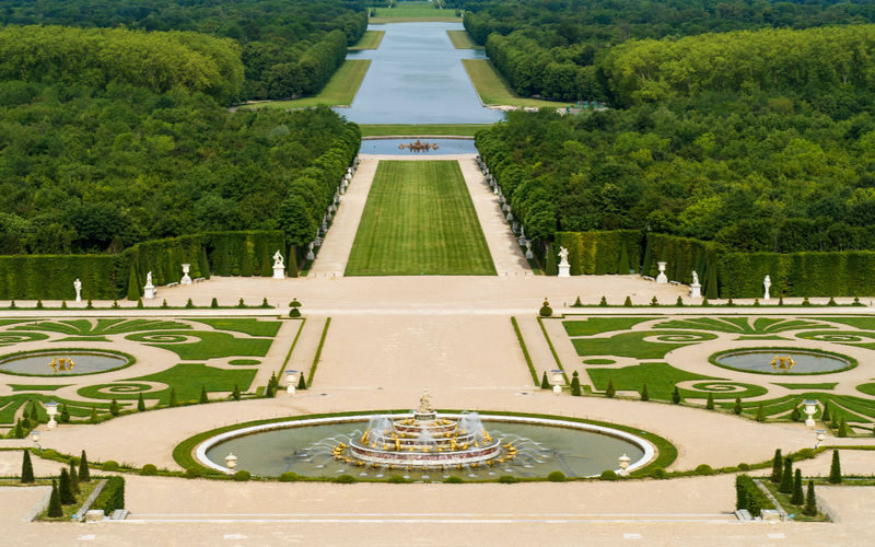 Paris Palace of Versailles Half-Day Tour with Audio Guide & Transfer - A half-day plan built around one great destination