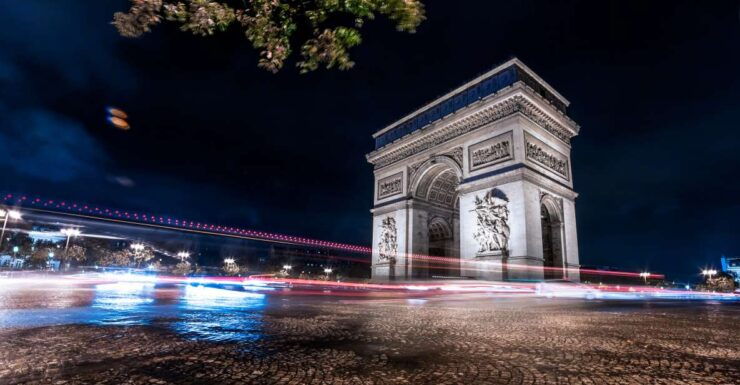 Paris: Panoramic Night Tour With Audio Guide and Host - Tour Details