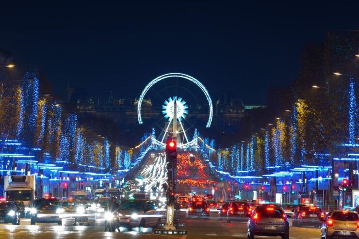 Paris: Panoramic Night Tour With Audio Guide and Host - Experience Highlights