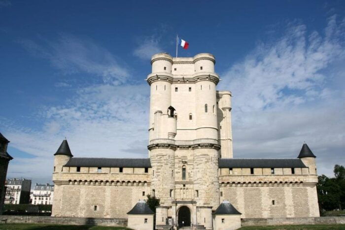 Paris Passlib City: Official Pass With 5 Top Attractions - Booking and Cancellation Policies