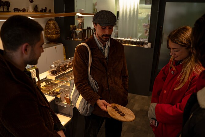 Paris - Pastries and Tragedies Food Tour in Montmartre - Cancellation Policy