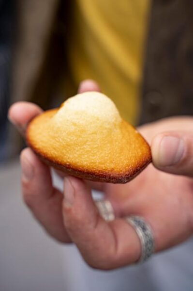 Paris : Pastries and Tragedies, the Sweet Tour of Montmartre - Questions You May Have