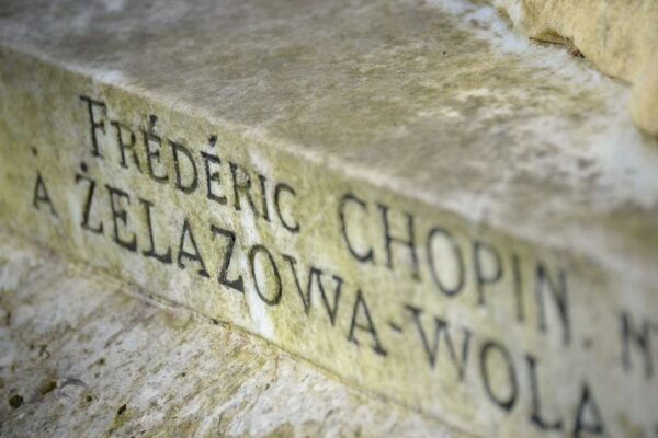 Paris: Pere Lachaise Cemetery Guided Tour - The Sum Up