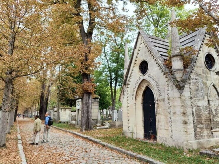 Paris: Père-Lachaise Cemetery Self Guided Audio Tour App - Activity Details