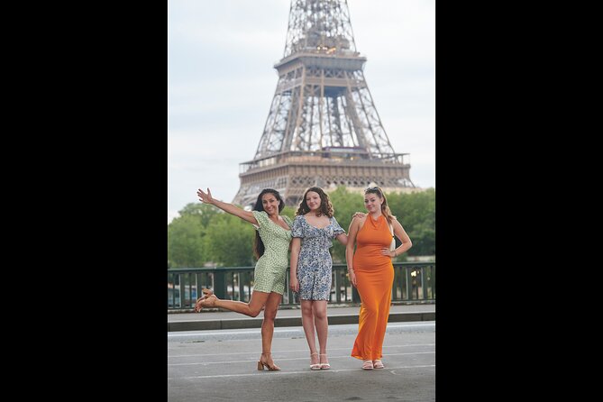 PARIS PHOTO - Joyful Stroll for a Private Professional Shoot - Pricing and Booking