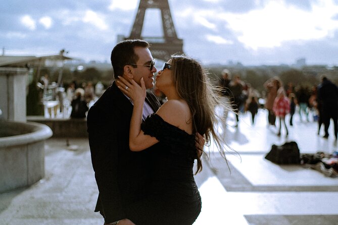 Paris: Photoshoot UNLIMITED Photos at Eiffel Tower - Start and End Time