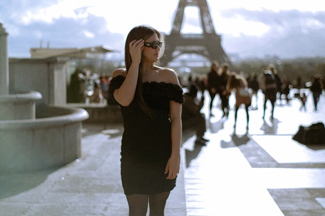 Paris: Photoshoot UNLIMITED Photos at Eiffel Tower - Transportation Options