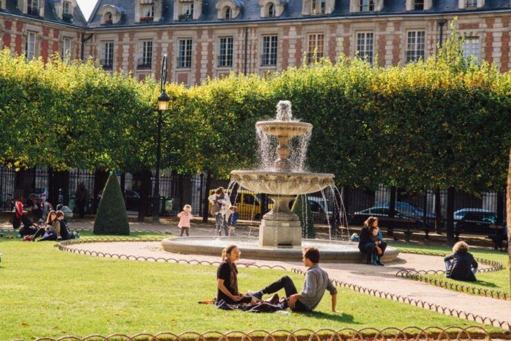 Paris: Place Des Vosges & Hugo Museum In-App Audio Tour (En) - Booking Information